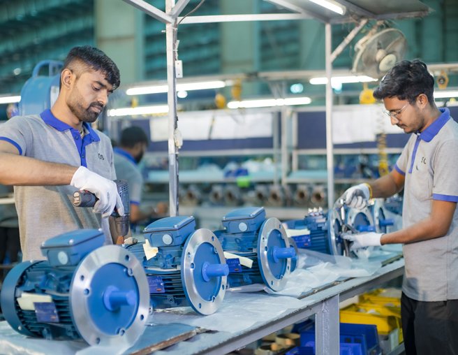 Rotomotive Team Working